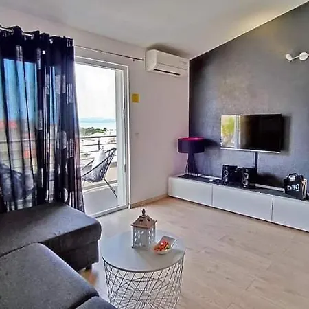 Ivana Apartament *